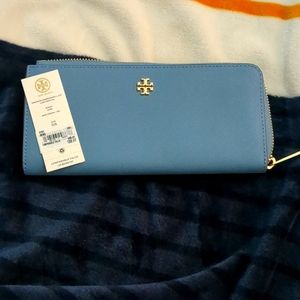 BRAND NEW GENUINE WOMENS TORY BURCH ZIPPERED WALLET